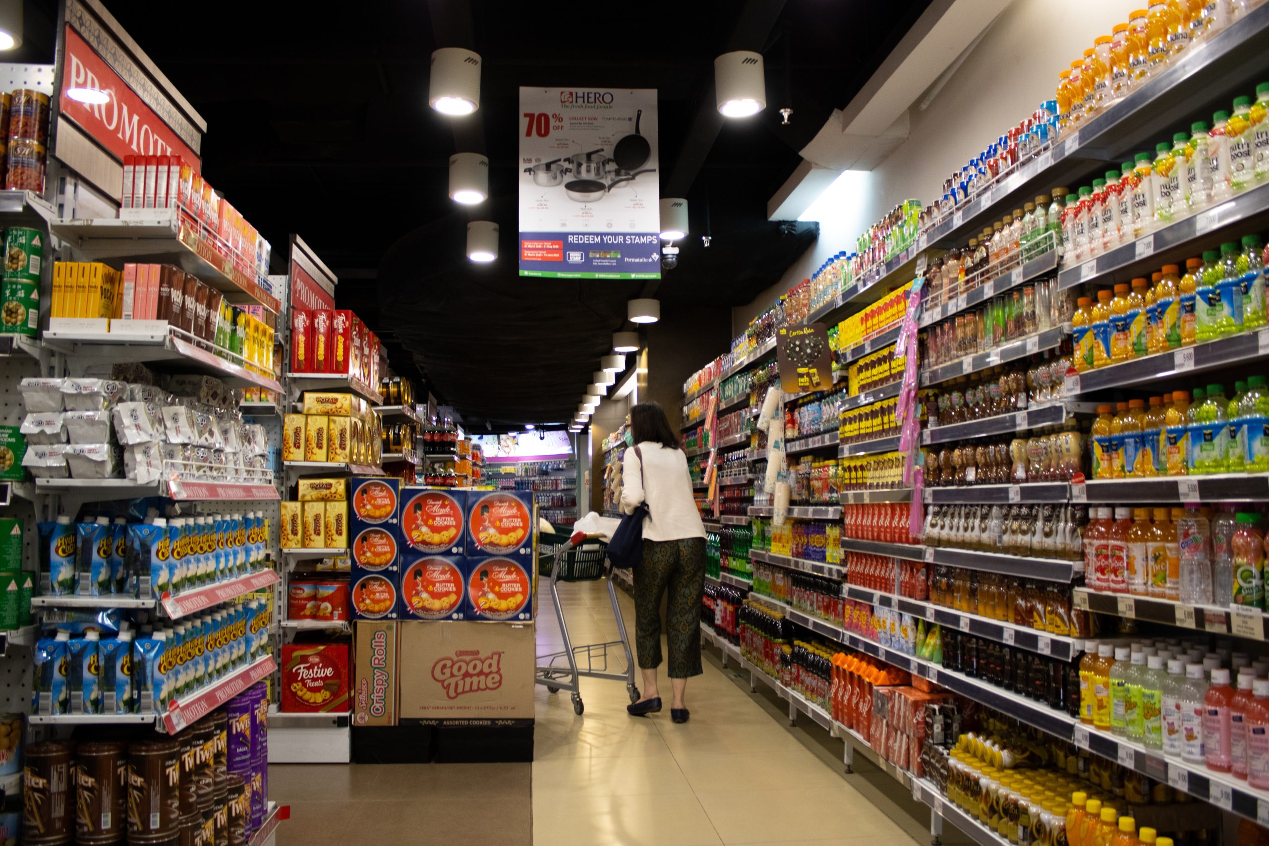 Impatient shoppers at the checkout process